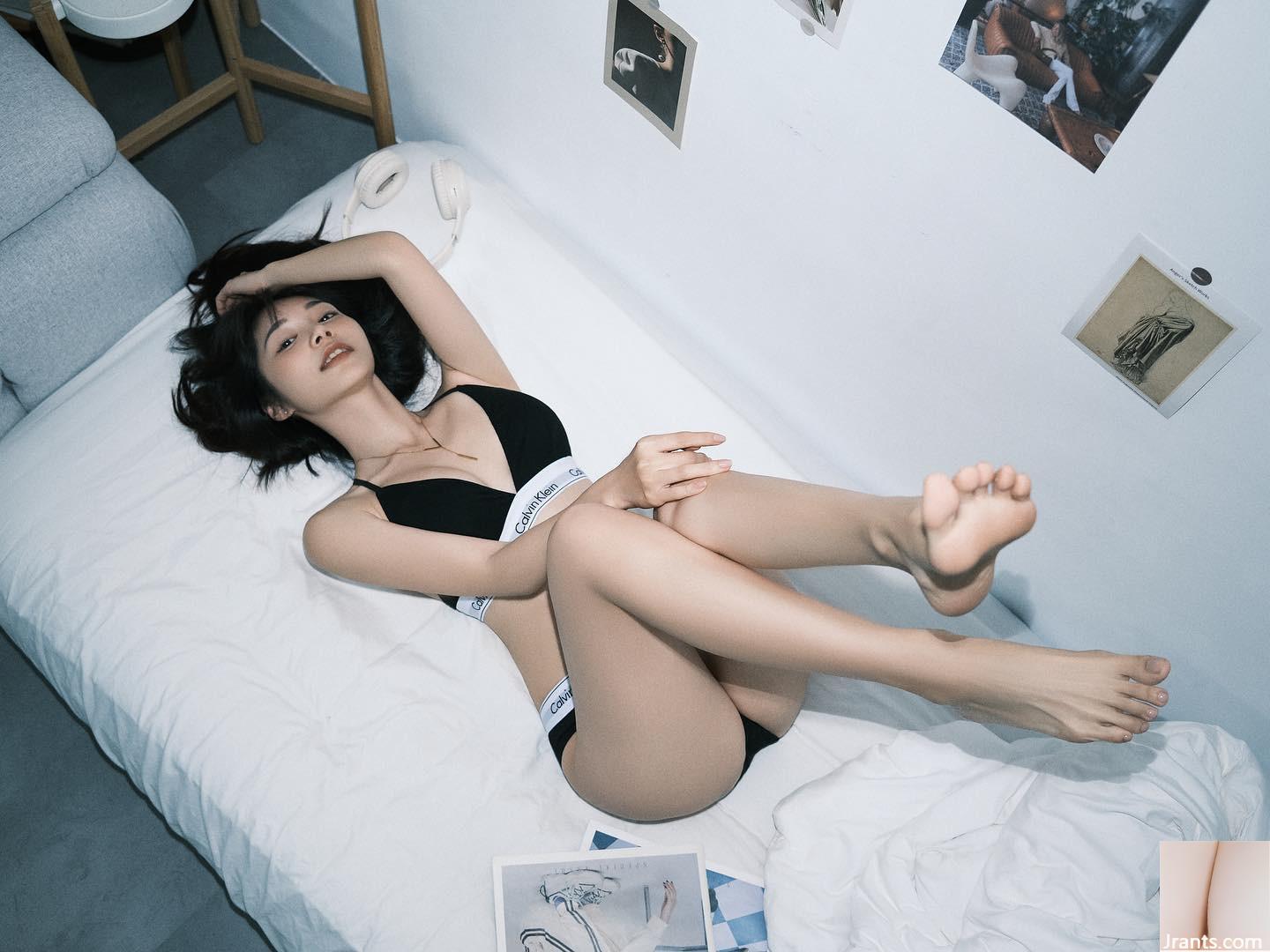 Người mẫu nóng bỏng “Kathy Potato” với bộ ngực đẹp gợi cảm, đầy đặn và có rãnh sâu (18P) - Ảnh 2