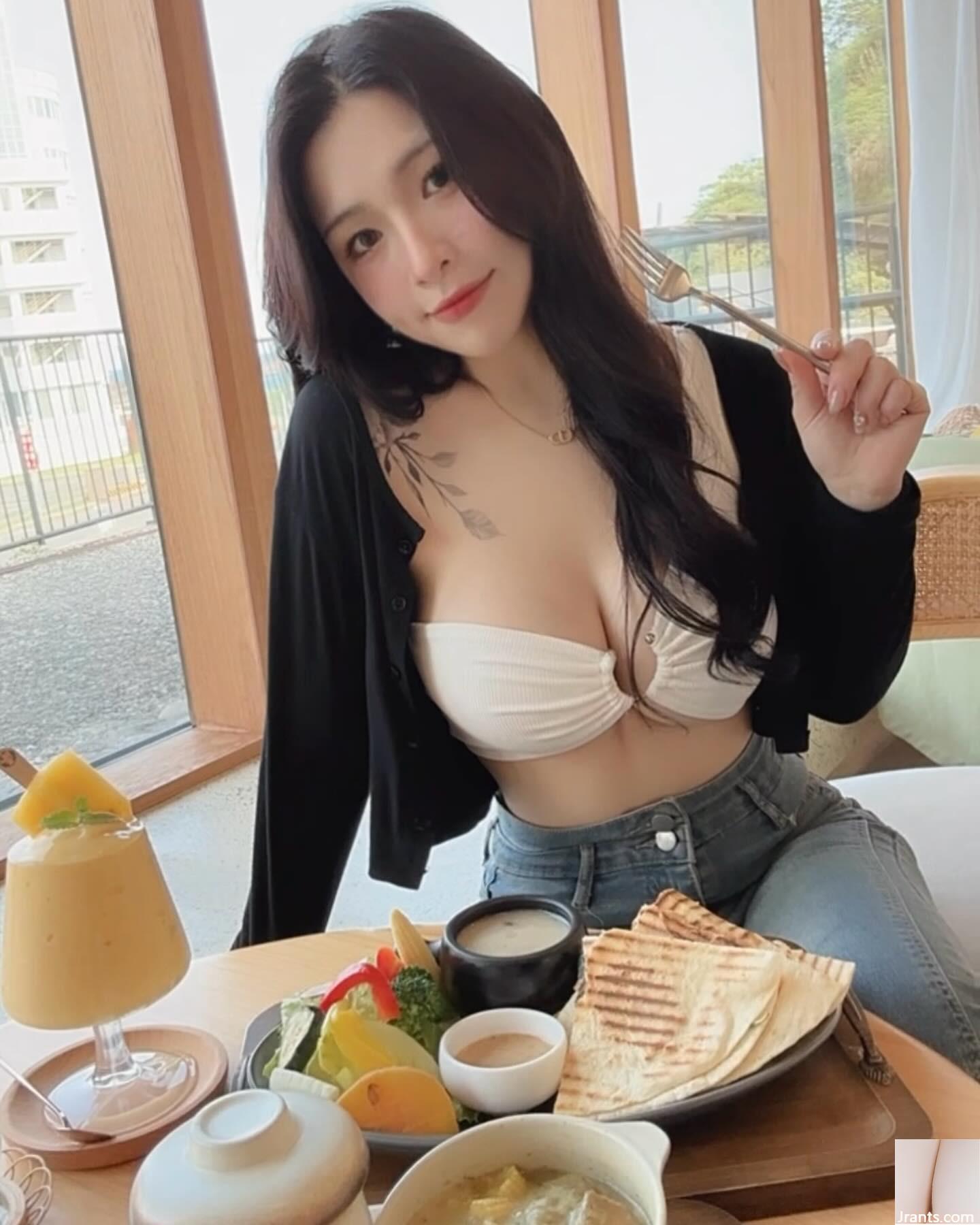 Vòng eo hoàn hảo “Tong Pei” làn da siêu trắng và mềm mại, dáng người săn chắc hoàn hảo (15P) - Ảnh 9