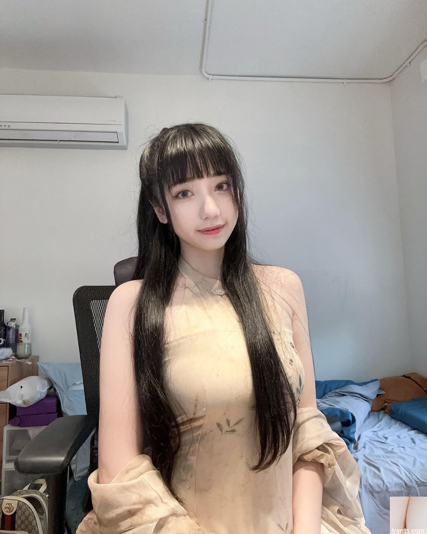 Khuôn mặt trẻ thơ thanh tú “Dudu Yeyu” có dáng người bất khả chiến bại, sức hút vô tận và tràn đầy sức sống (23P)