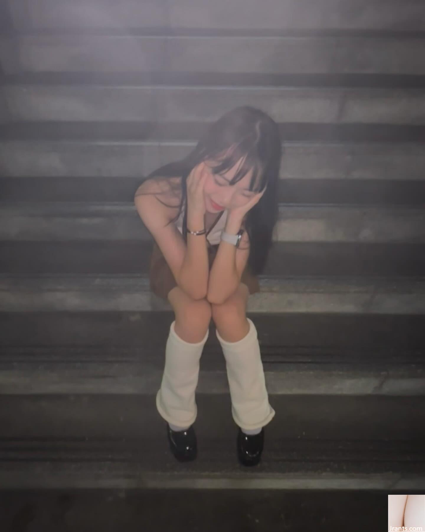 Khuôn mặt nặng nề của Nhật Bản “rain..87” ngực thấp và ngực lớn thực sự hoàn hảo (14P) - Ảnh 21