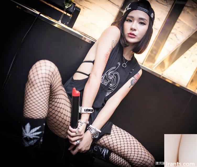 “Nữ thần Quốc Quang” Nana Liang Liang Yunfei đăng “ảnh ngực khủng, căng phồng” vào đêm khuya khiến cư dân mạng mất ngủ (40P) - Ảnh 37