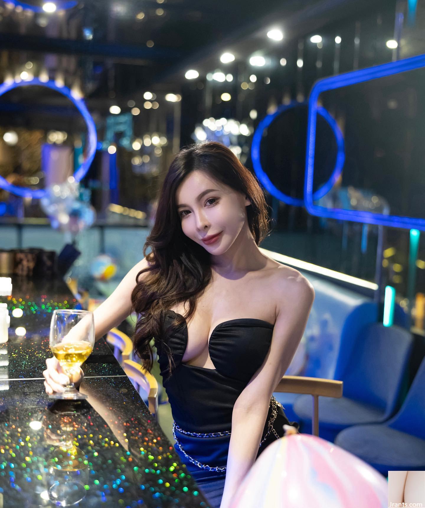 Em gái gợi cảm “Zheng Qi Cheng Chi” có làn da trắng, nhan sắc và đôi chân dài (14P) - Ảnh 9