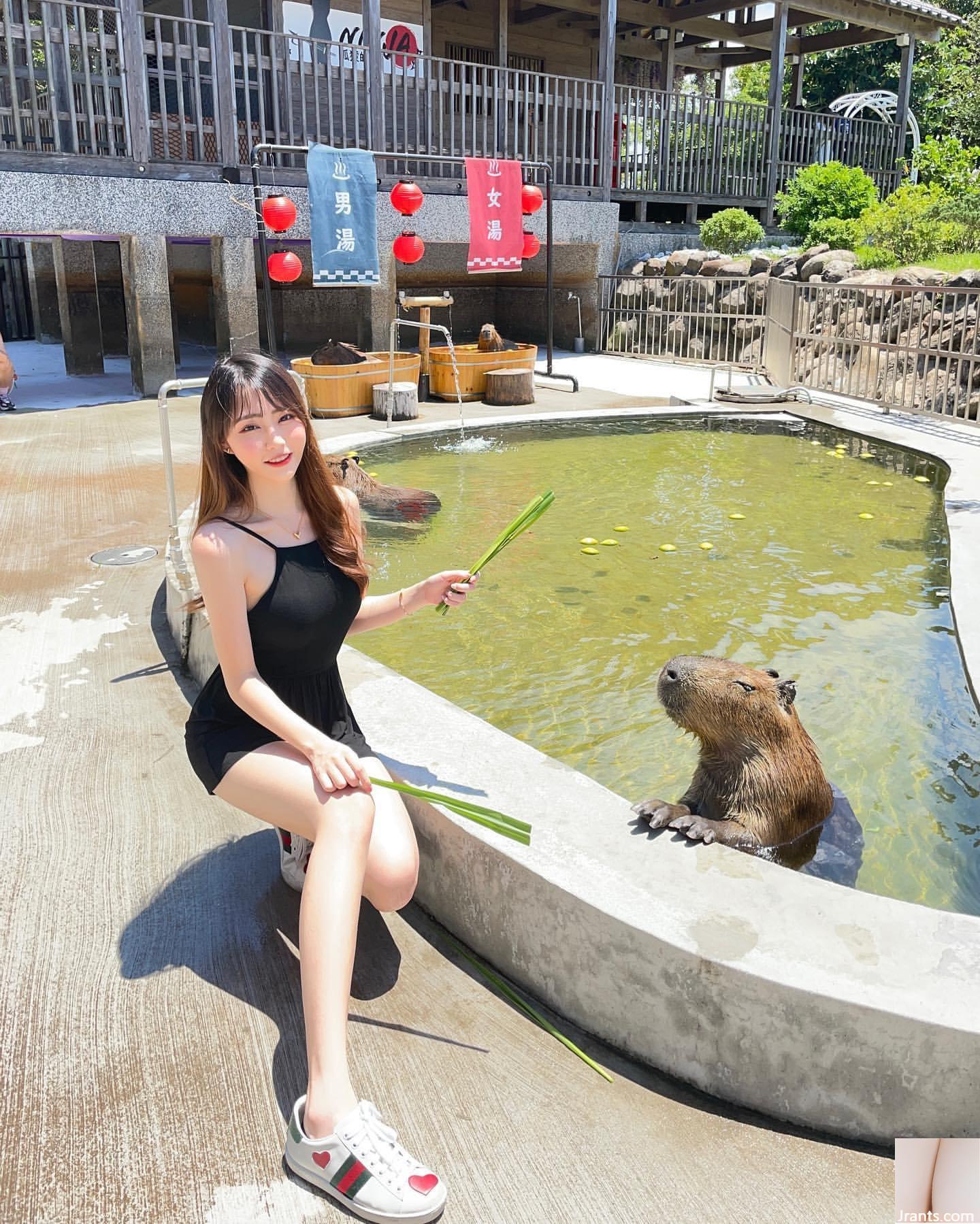 Cô em gái nhí “Wei Ting Angela” bị đôi chân dài xinh đẹp này quyến rũ đến mức không chịu nổi (13P) - Ảnh 13