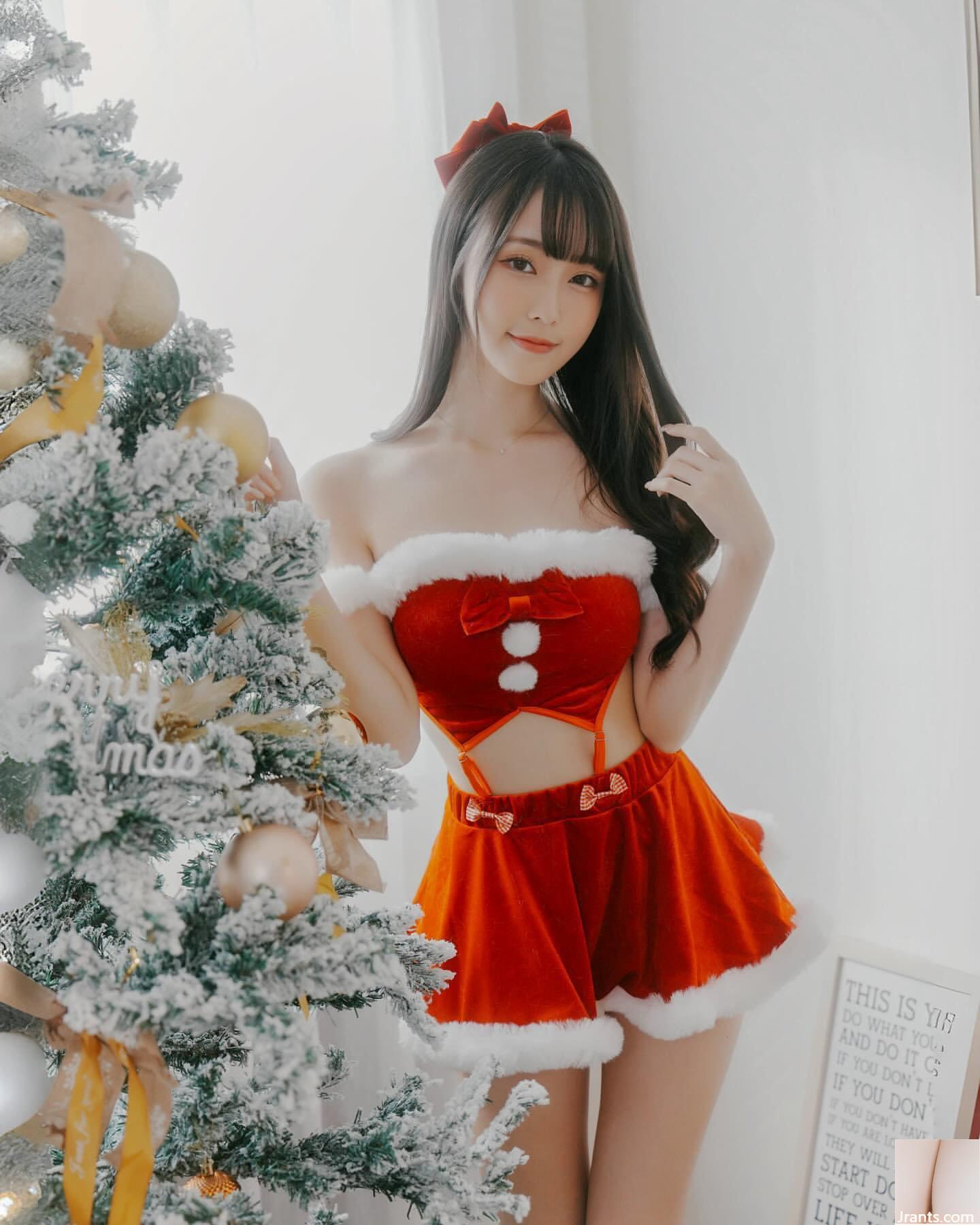 Cô em gái nhí “Wei Ting Angela” bị đôi chân dài xinh đẹp này quyến rũ đến mức không chịu nổi (13P) - Ảnh 5