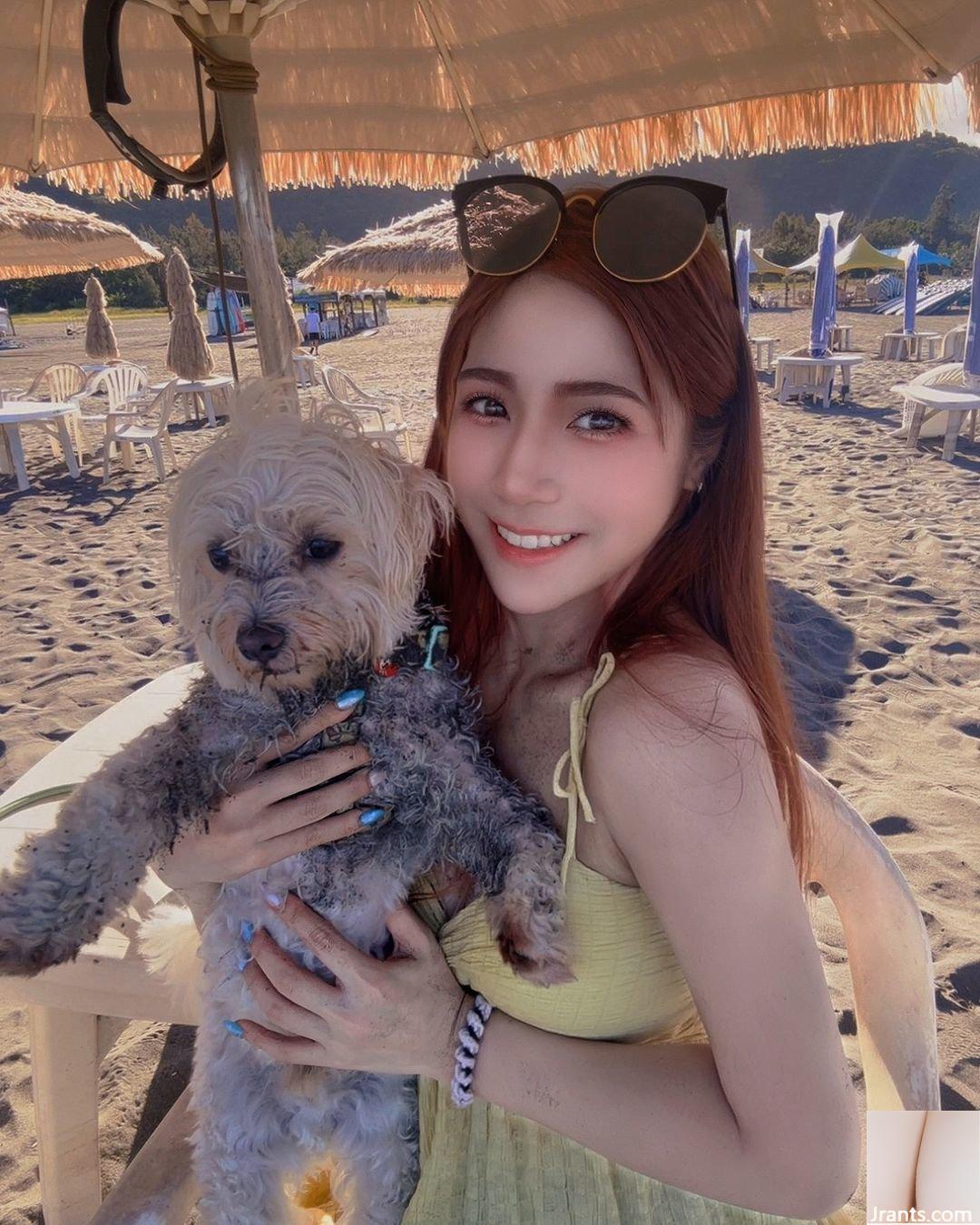 Cô gái ngây thơ “Xiao Ai AiHsieh” có làn da trắng ngần với đôi chân dài và bộ ngực lộ liễu (12P)