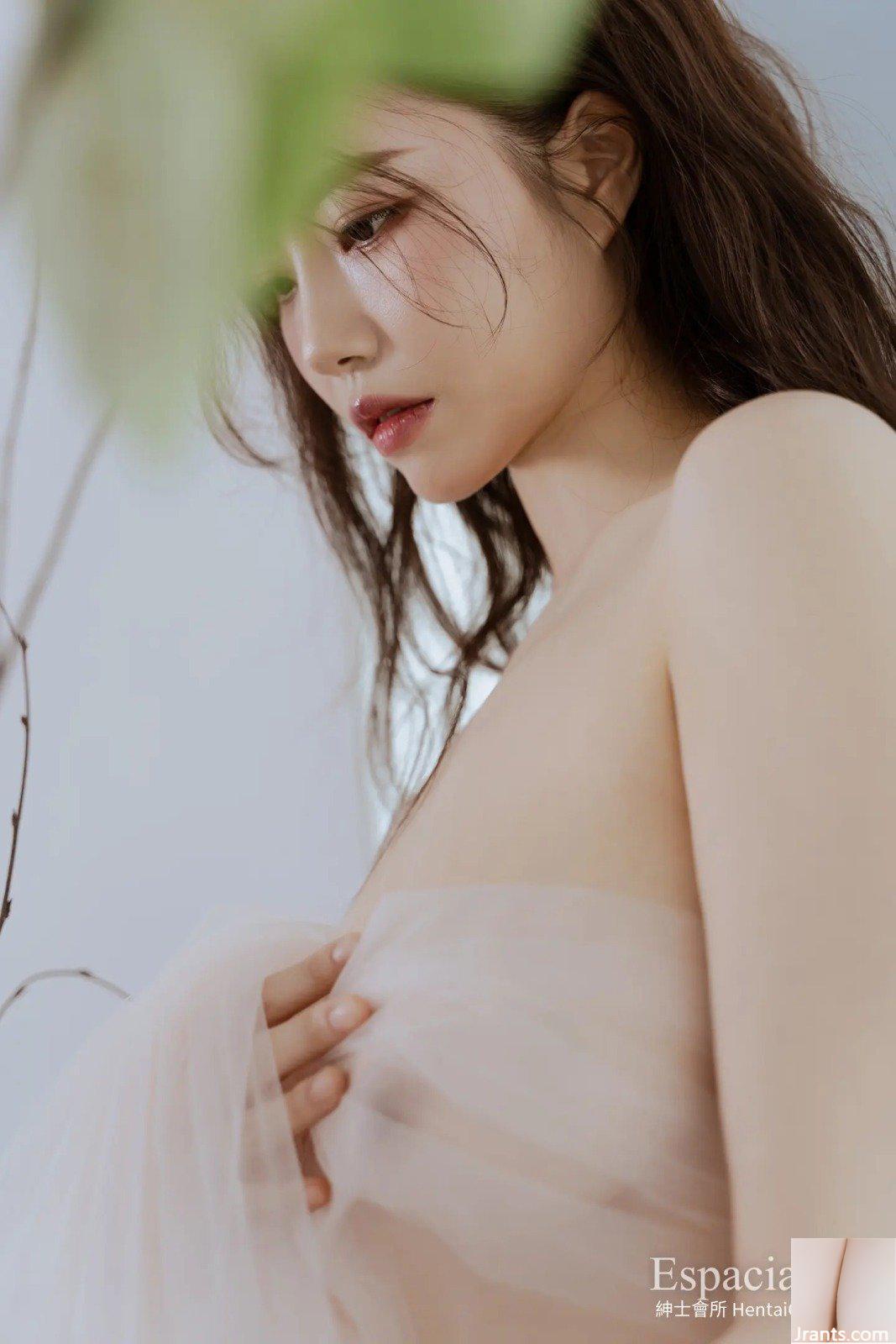 SpaceKorea EHC111 YUA (51P) - Ảnh 43