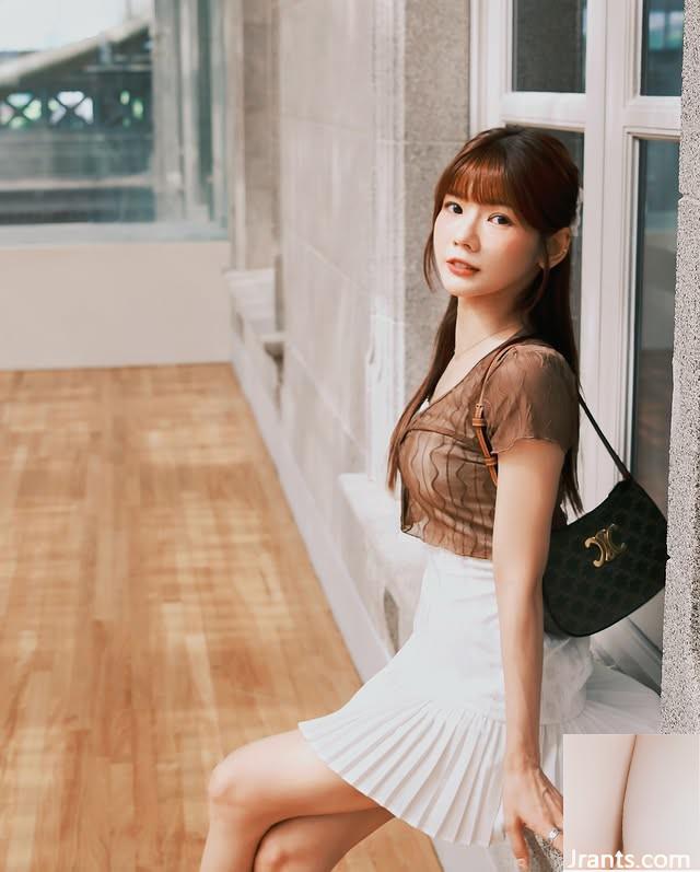 Nữ thần xinh đẹp “Risi” có làn da siêu trắng và mềm mại (10p) - Ảnh 2