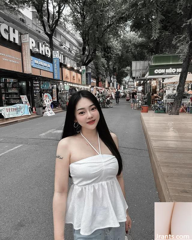 Nữ thần “Ke Ke” có làn da công bằng và khuôn mặt đẹp (10p) - Ảnh 2