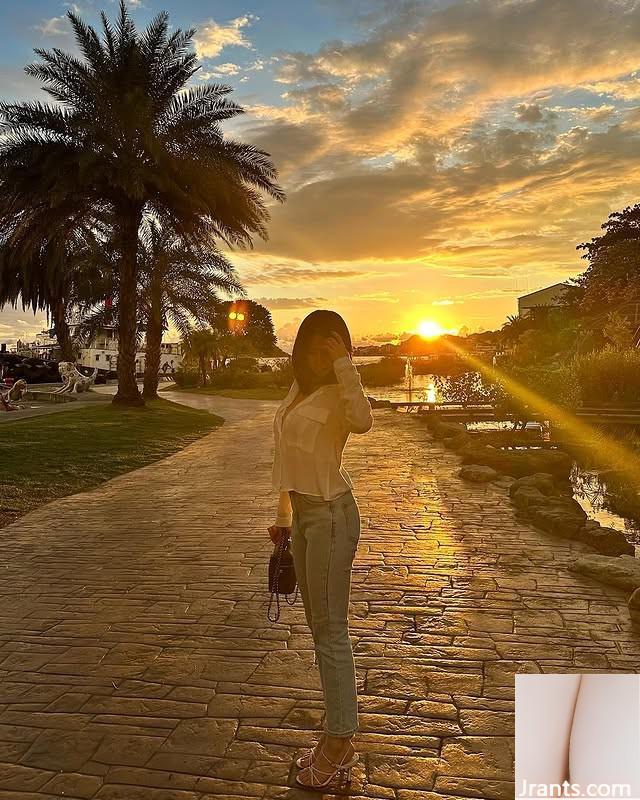 “Rainie Ye” Tôi chỉ nhận ra rằng hình người của tôi là siêu bất thường khi tôi đổi thành bộ bikini (10p) - Ảnh 5