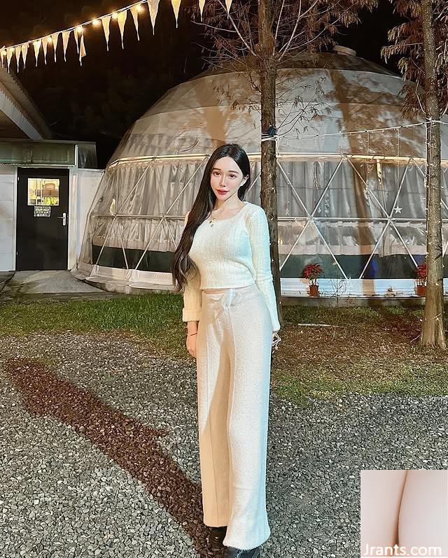 Vú đầy đủ và chắc chắn, tỷ lệ cơ thể “Miqi” tốt đến mức họ không giống người thật (10p) - Ảnh 5