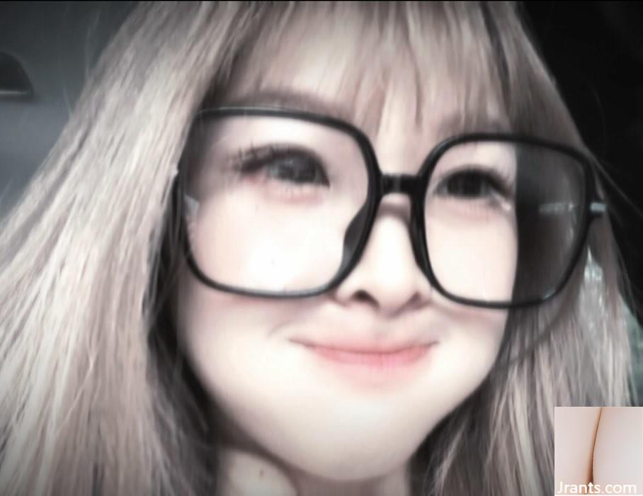 Cơ thể xinh đẹp “Little Hani” sắp khoe bộ ngực lớn dữ dội của cô ấy (10p) - Ảnh 4