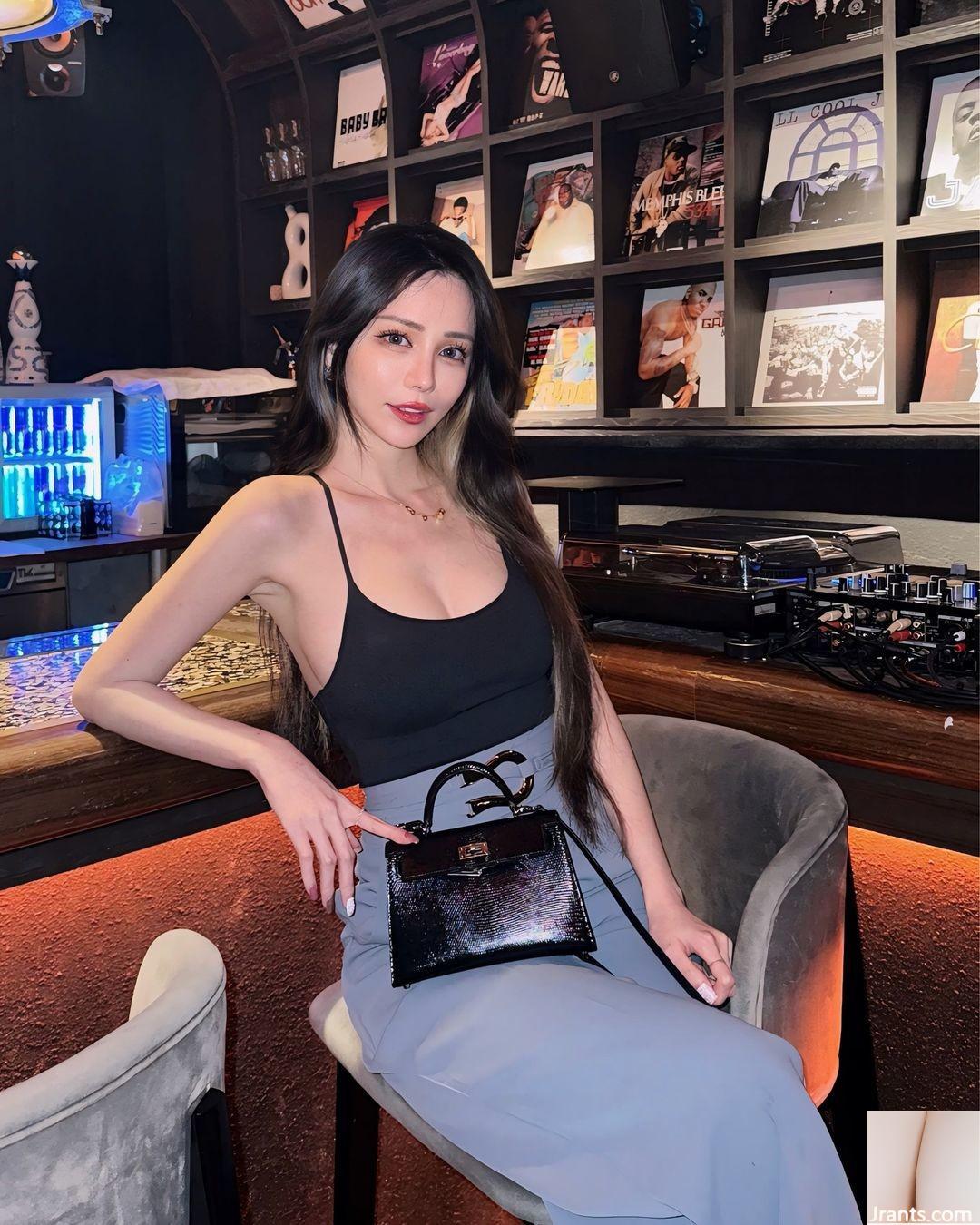 “Xintint_ariel_” không khoa học, bạn càng nhìn vào vẻ đẹp của bầu trời, bạn càng tức giận (22p)