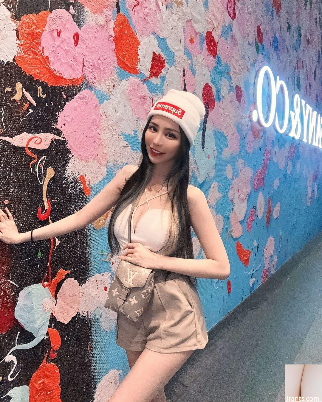 “Xintint_ariel_” không khoa học, bạn càng nhìn vào vẻ đẹp của bầu trời, bạn càng tức giận (22p) - Ảnh 14