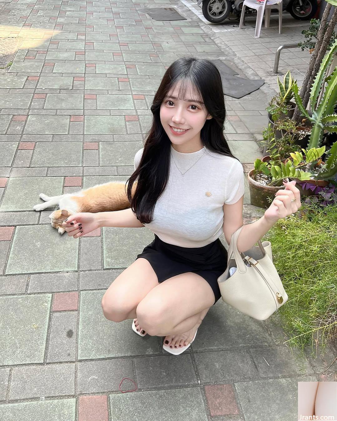 “Zhang Qiqi” Người đẹp chân dài quyến rũ cư dân mạng để yêu (22p)