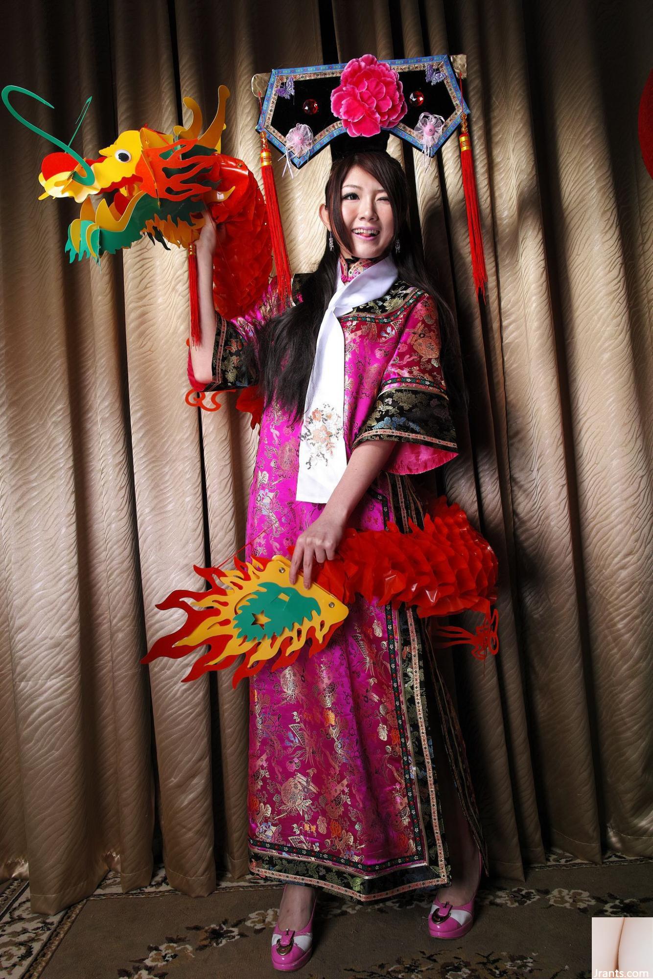 Winnie Xiaoxue và Xiaoyu “Lời chào năm mới đến Công chúa Zhen Huân” (59p) - Ảnh 7