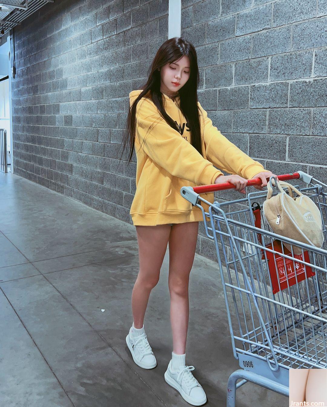 “Zoe_flesh” ngực tròn và cám dỗ (18p) - Ảnh 6