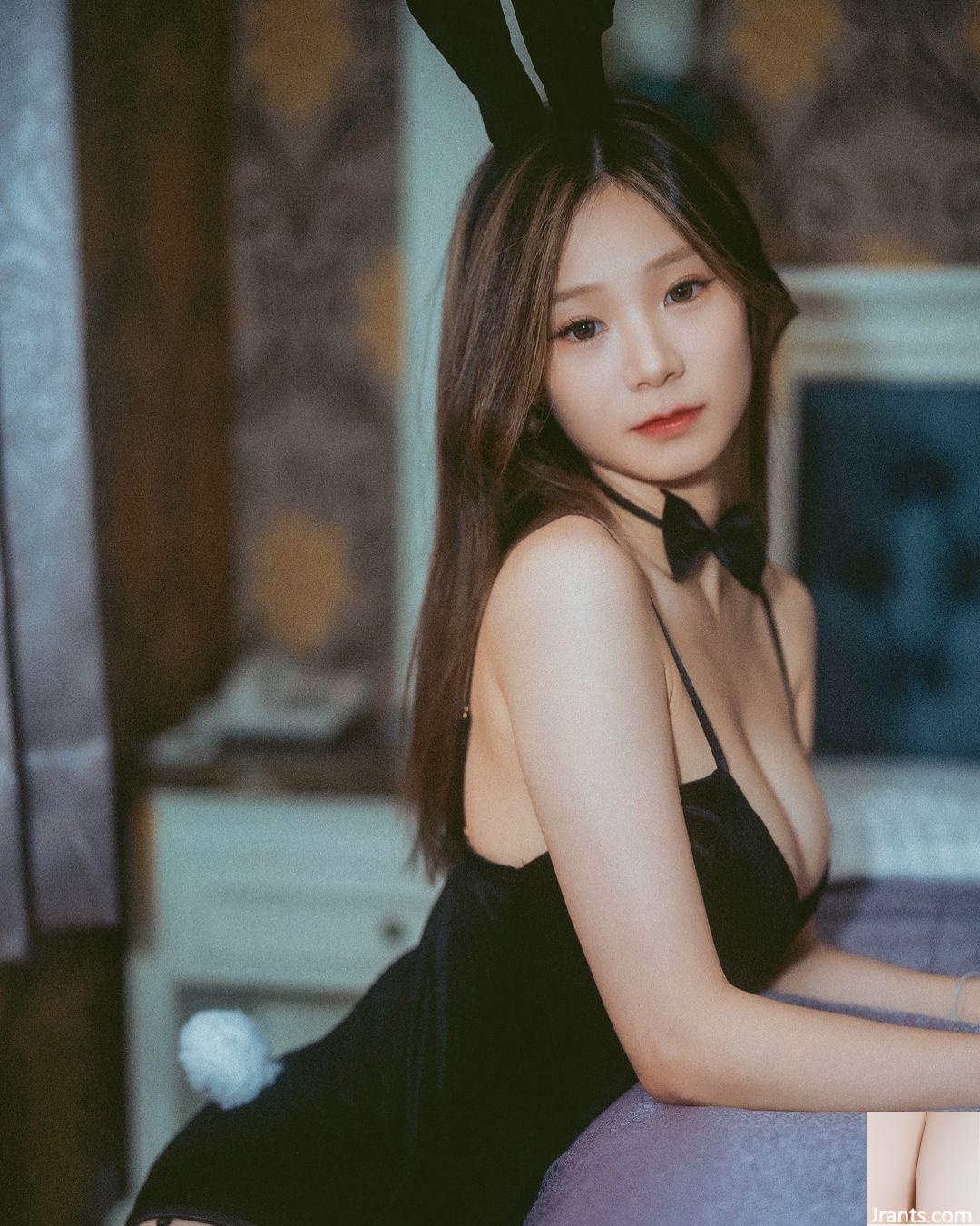 Vòng eo mỏng và ngực “lê” với Slim Foses siêu quyến rũ (19P) - Ảnh 4