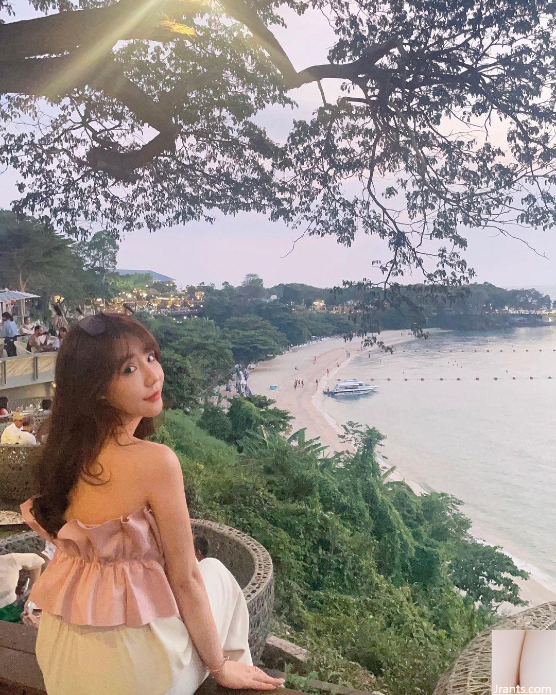 “Tingyin” cô gái tóc dài và đẹp trai với trang phục cắt thấp làm cho cư dân mạng trông nóng bỏng (25p) - Ảnh 15