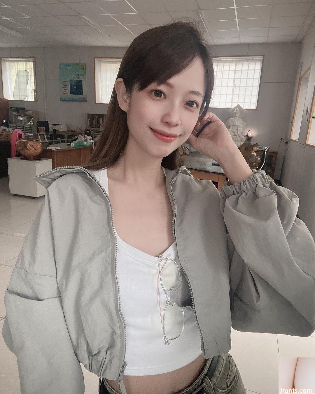 Ngực là tròn và đầy đặn, “Weng YouYou” là những người khó tính (19P) - Ảnh 12