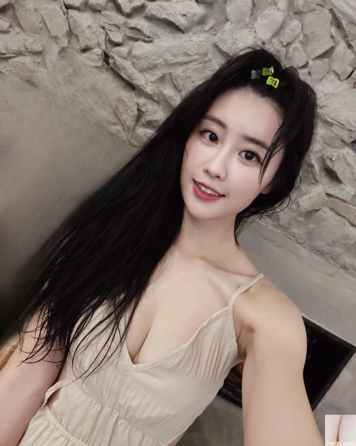 “Lin Zhenyi Yuna” Bộ ngực đầy đặn dưới khuôn mặt ngọt ngào đang đập vào tim (11p) - Ảnh 2