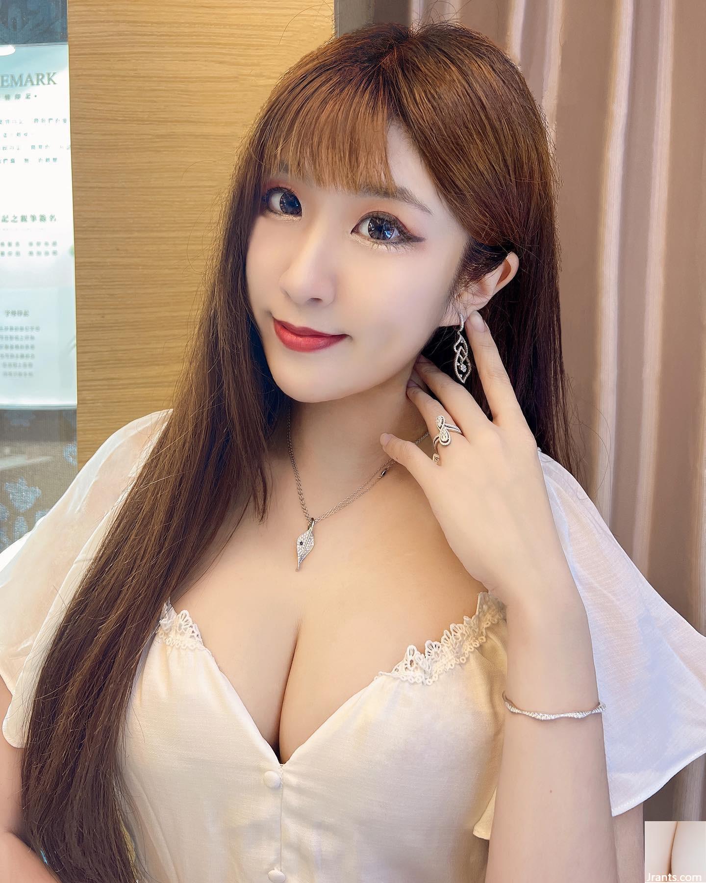 Nhân vật cao và mảnh khảnh là sự kết hợp hoàn hảo của sự thanh lịch và quyến rũ! (17p) - Ảnh 10