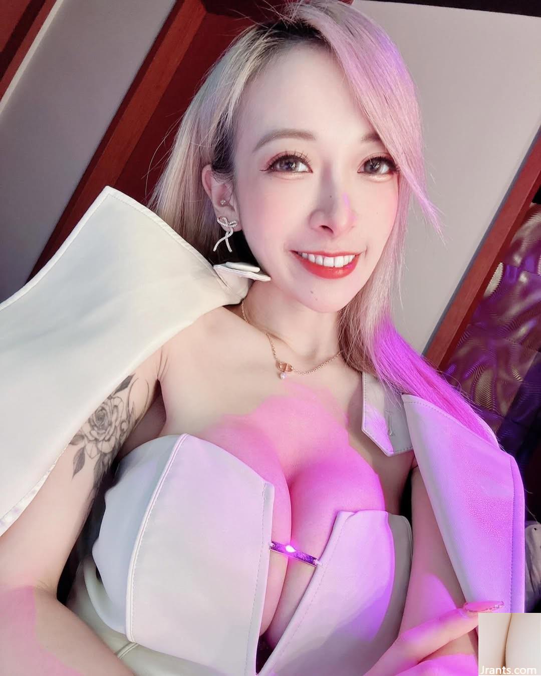 Hiển thị các đường cong hấp dẫn “LAN XINYU” Body Hot Full and Fits (24p)