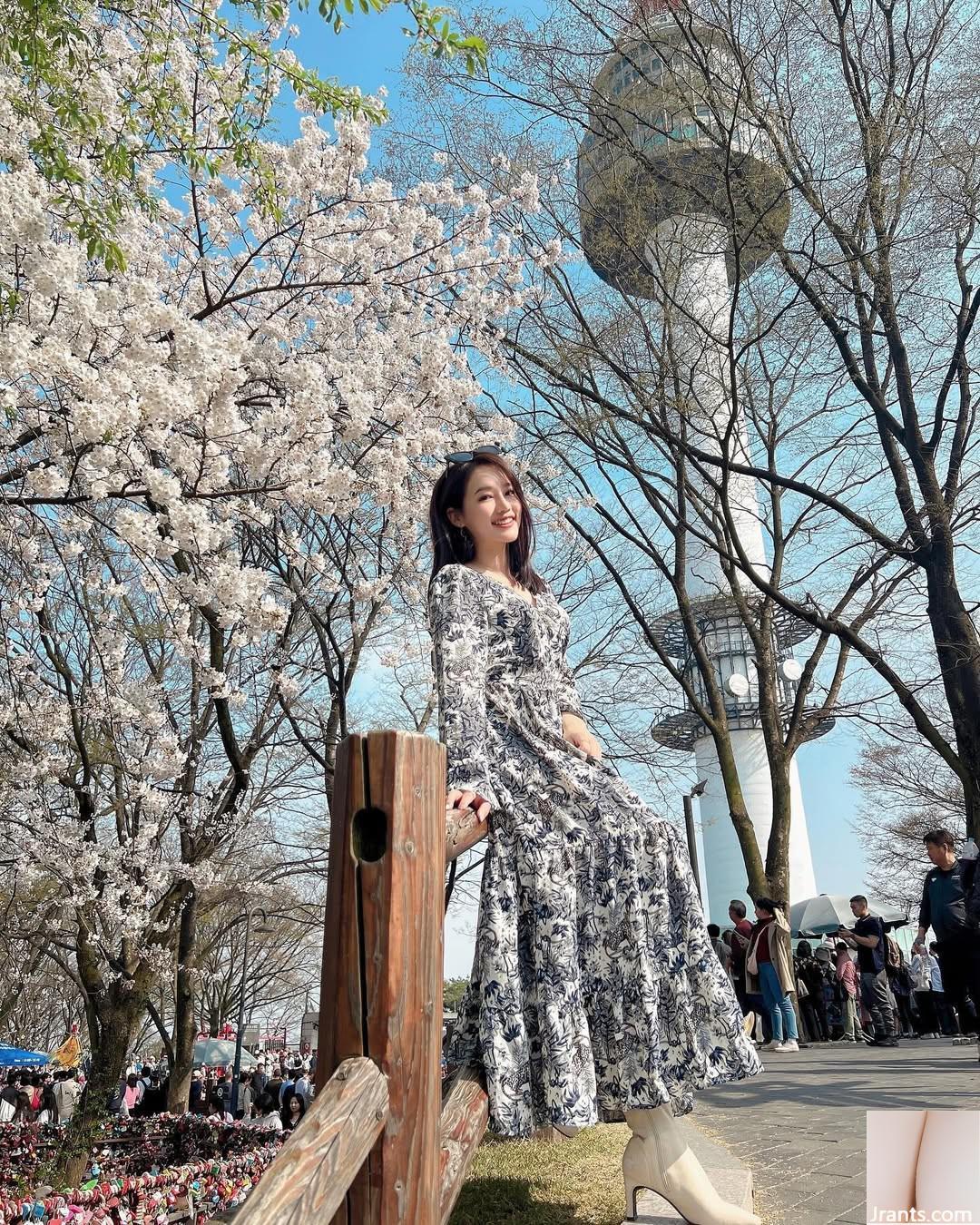 Cơ thể chất lượng cao “Ye Zijing Gin” nụ cười ngọt ngào phá vỡ bàn (16p) - Ảnh 4