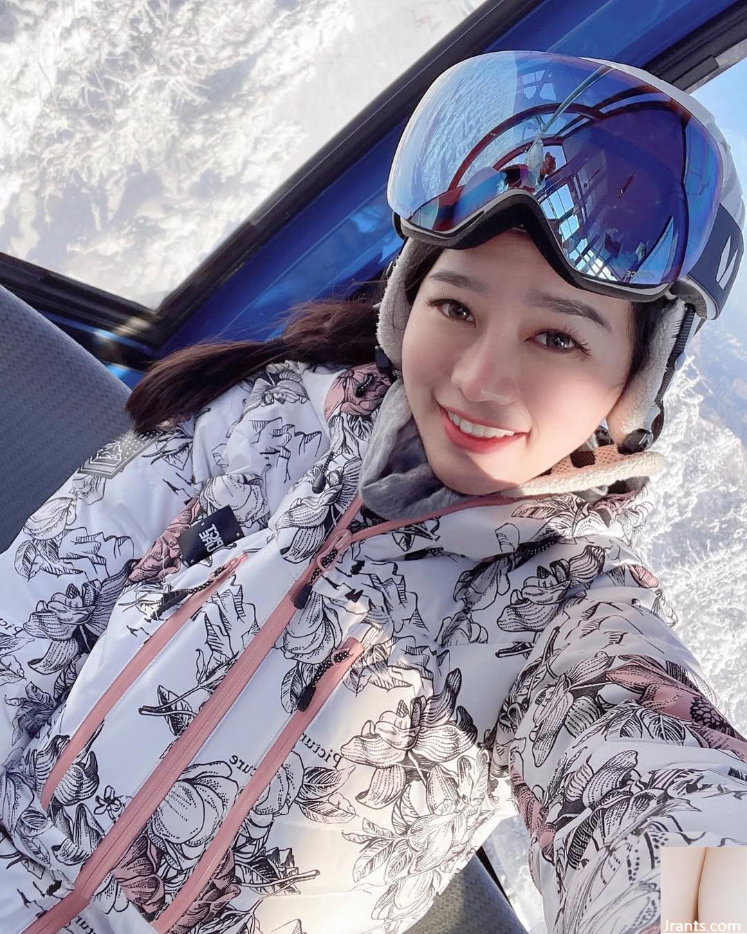 Cơ thể chất lượng cao “Ye Zijing Gin” nụ cười ngọt ngào phá vỡ bàn (16p) - Ảnh 9