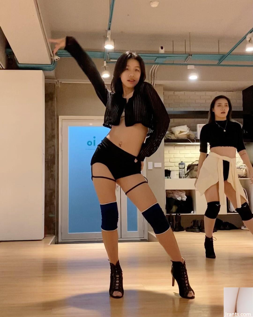 “Shushu là cô gái độc đoán và đẹp trai với bộ ngực nổi tiếng (30p) - Ảnh 19