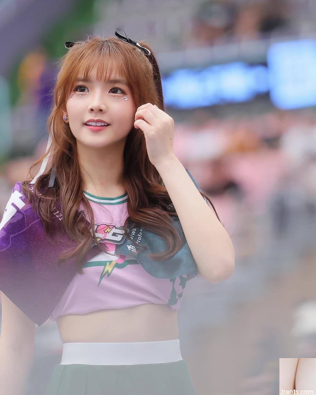 Cái nhìn quyến rũ, “Xiaoxiao” hơi thở ngọt ngào và ngọt ngào rất lãng mạn (18p) - Ảnh 7