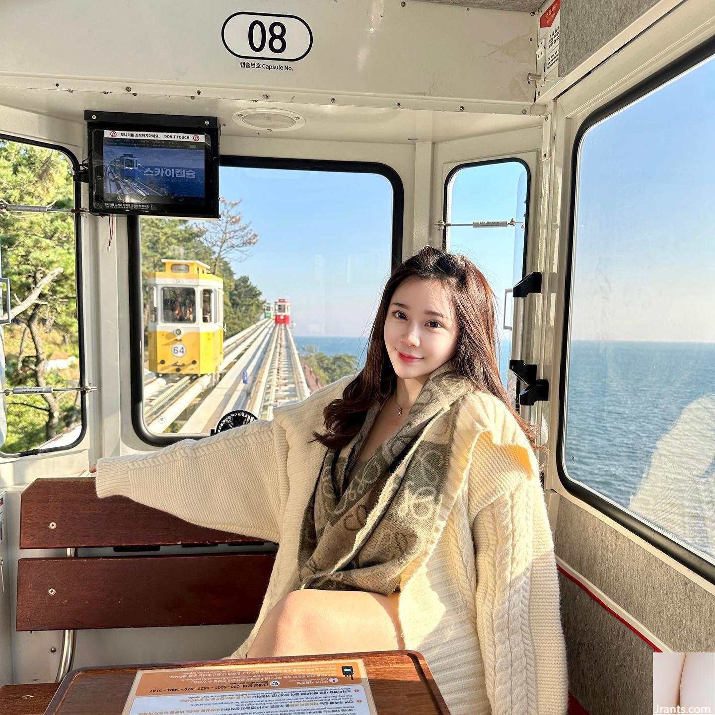 Cô gái xinh đẹp với tính khí “Linlin__025” có những đặc điểm trên khuôn mặt tinh khiết và tinh tế (16p)