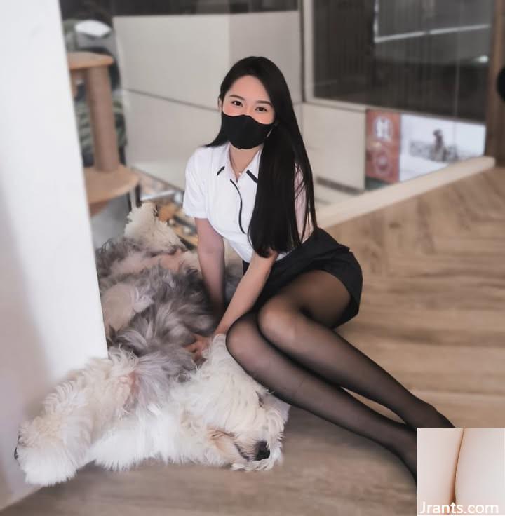 Mặt trước và mặt sau quá hấp dẫn. - Ảnh 15