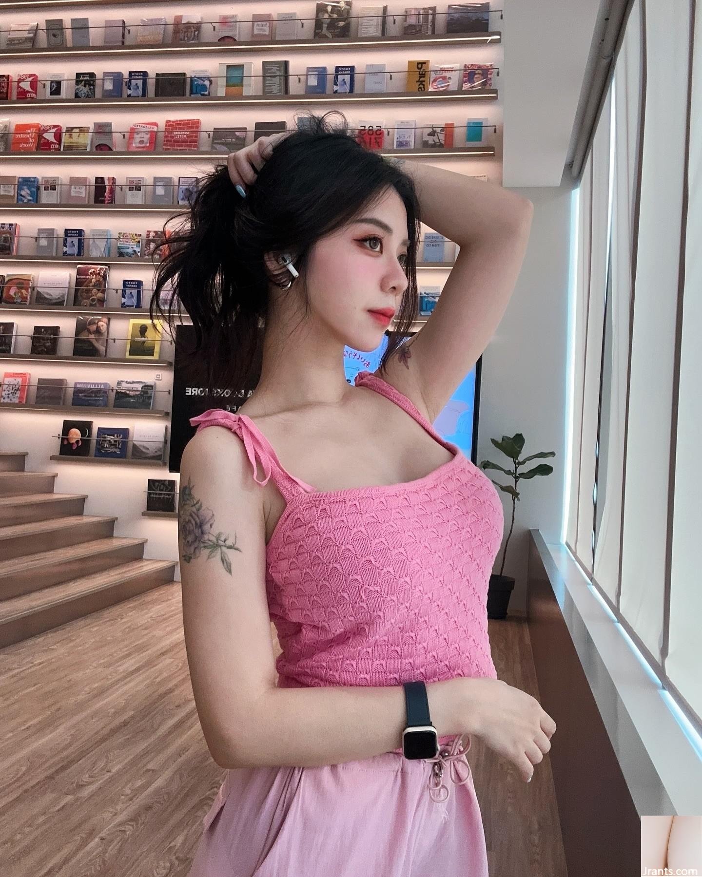 Đường cong vú “Chen Yizhen” không thể chịu đựng được (14p) - Ảnh 8