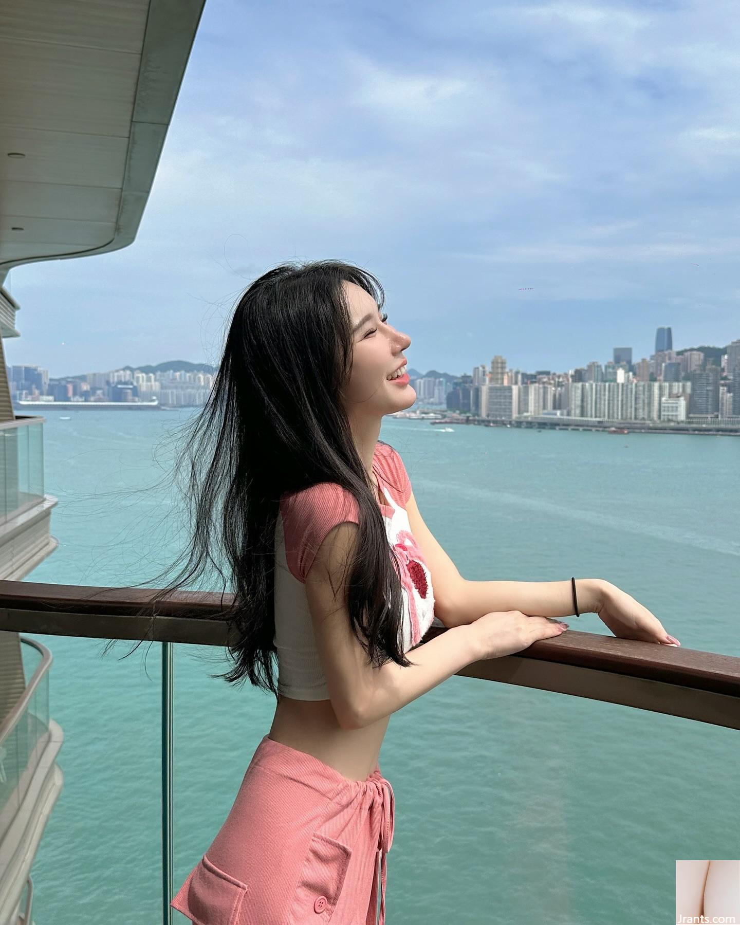 “Mengmeng monmon” ngực hung dữ và xinh đẹp cho thấy mọi người yêu nhau ngay lập tức (23p)