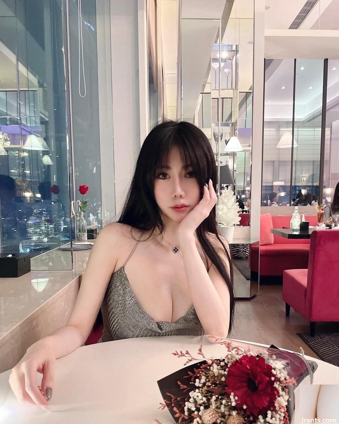 Ngực đầy đặn là tốt và “Rainie Ye” với cơ thể màu trắng và mềm mại, với một cám dỗ (24p) - Ảnh 19