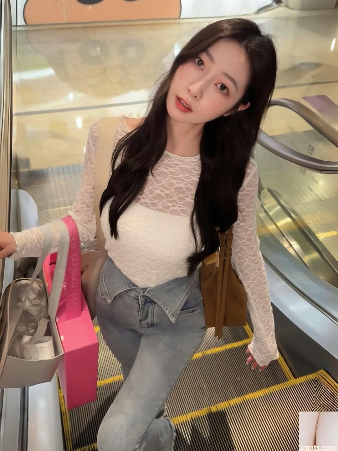 “Wang Yuxuan” có khuôn ngực tròn trịa và đầy đặn với độ cong bắt mắt (10P) - Ảnh 2