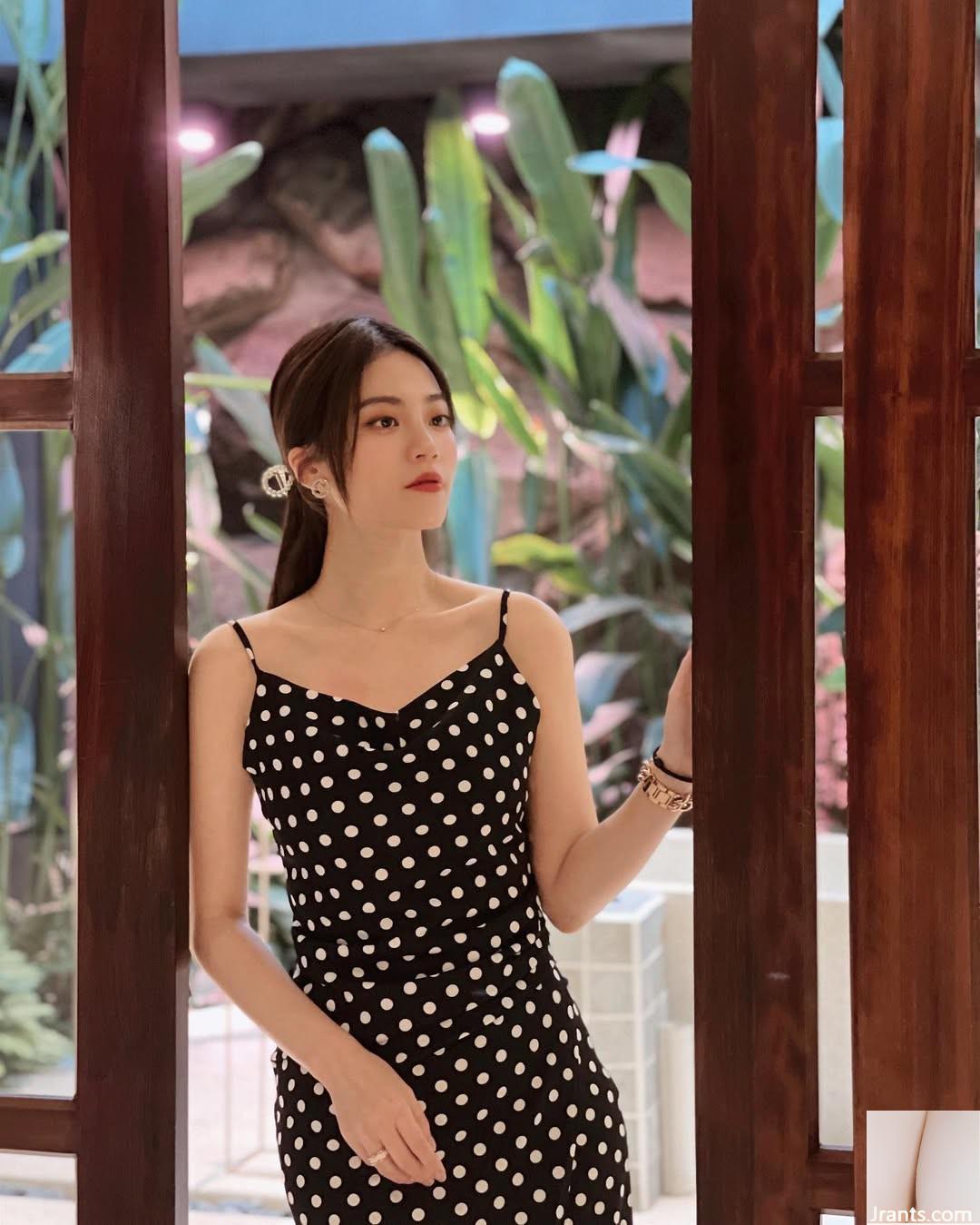 Nụ cười ngọt ngào của “Guoguo Candice” khiến mọi người mất linh hồn (19p) - Ảnh 17