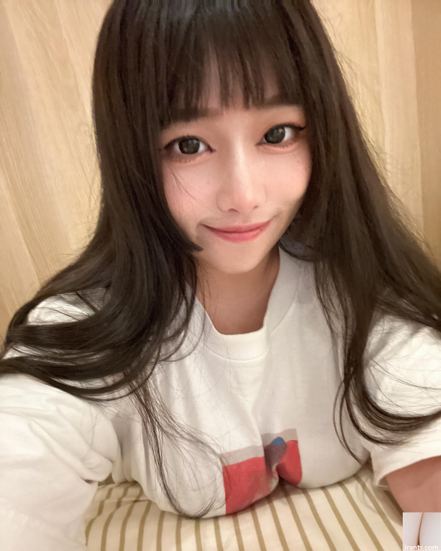 Da trắng và vẻ ngoài đẹp “Emma_Ouyang” với một cái nhìn quyến rũ trái tim của bạn (20p) - Ảnh 4