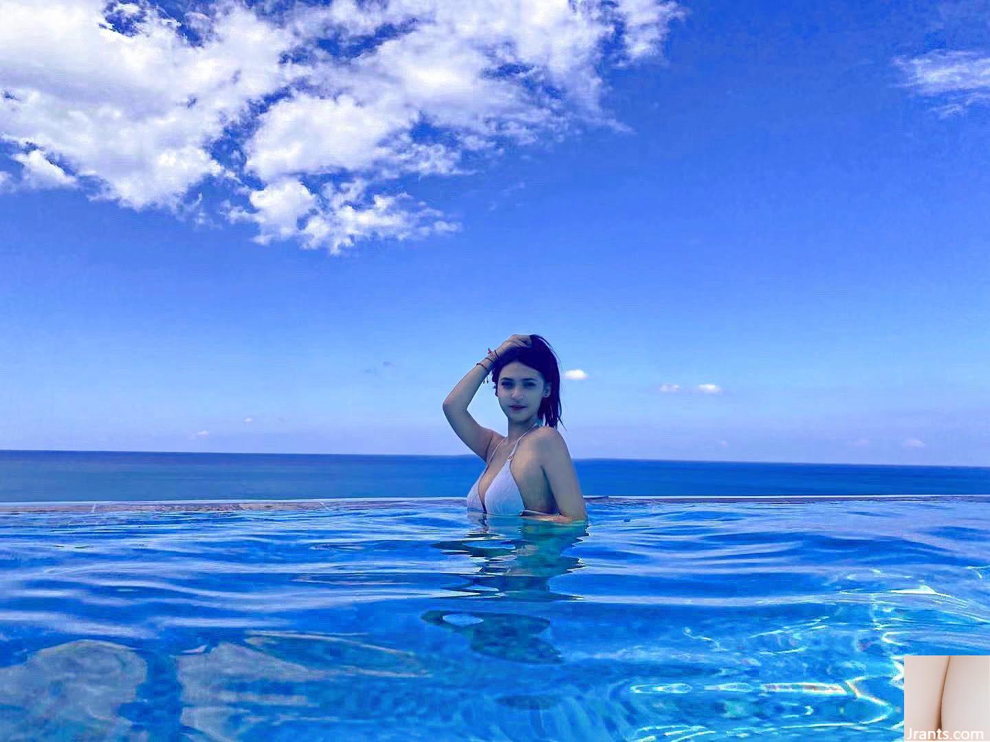 “Mom My Scorpio” Skin-White Skin cho thấy sự hấp dẫn và gợi cảm (10p) - Ảnh 5