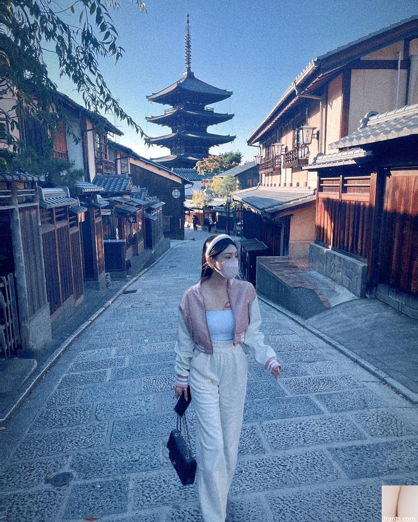 Hình dữ dội “Cen Cen” rất nóng và làm hài lòng mắt (16p) - Ảnh 12