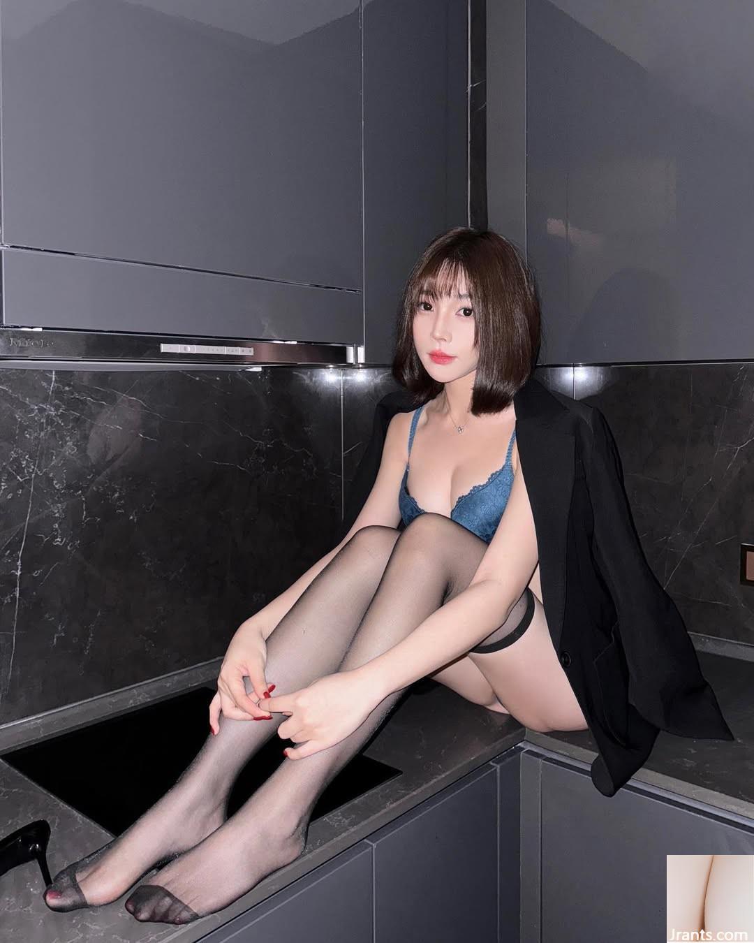 Khuôn mặt ngọt ngào “Xu Lizhi” Body và Nụ cười nóng bỏng (29p) - Ảnh 12