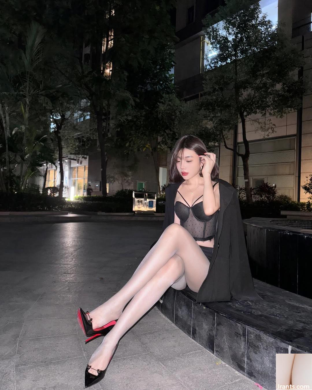 Khuôn mặt ngọt ngào “Xu Lizhi” Body và Nụ cười nóng bỏng (29p) - Ảnh 26