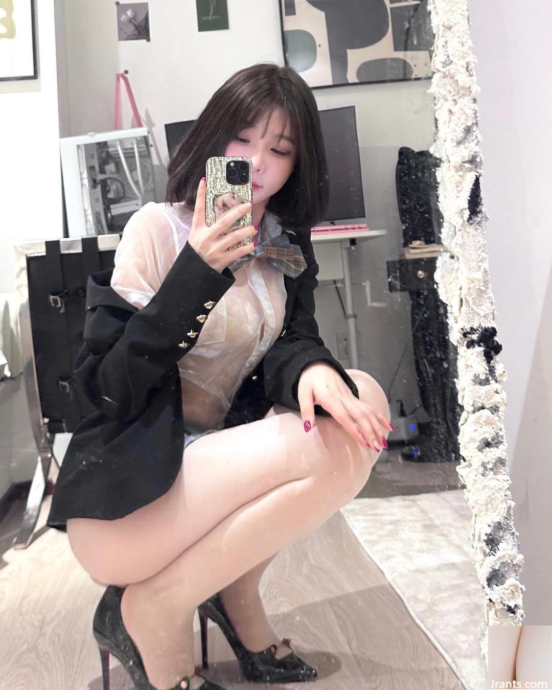 Khuôn mặt ngọt ngào “Xu Lizhi” Body và Nụ cười nóng bỏng (29p) - Ảnh 28