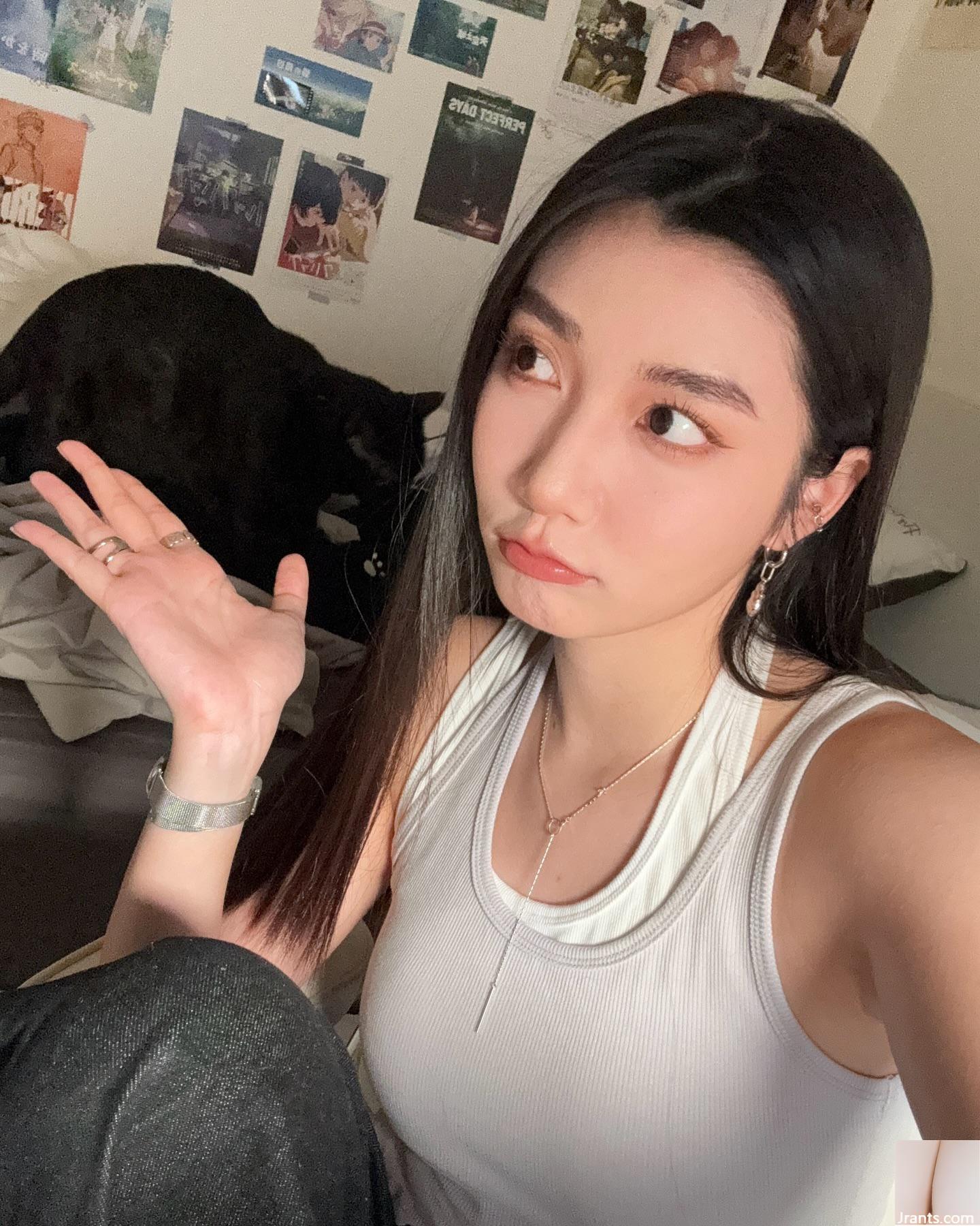 Ngoại hình ngọt ngào “Chen Yijia_sabrina” có các đặc điểm khuôn mặt tinh khiết và tinh tế (15p)