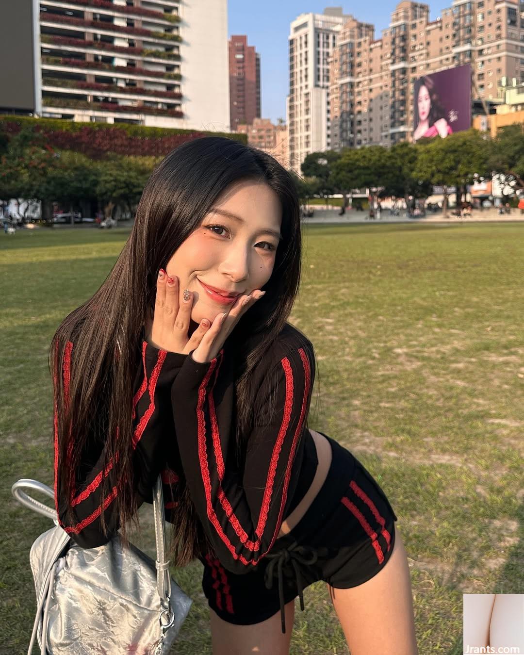 Khuôn mặt ngọt ngào của “Lu Haian” khiến người ta mê mẩn, thân hình nóng bỏng không chê vào đâu được (10P) - Ảnh 4