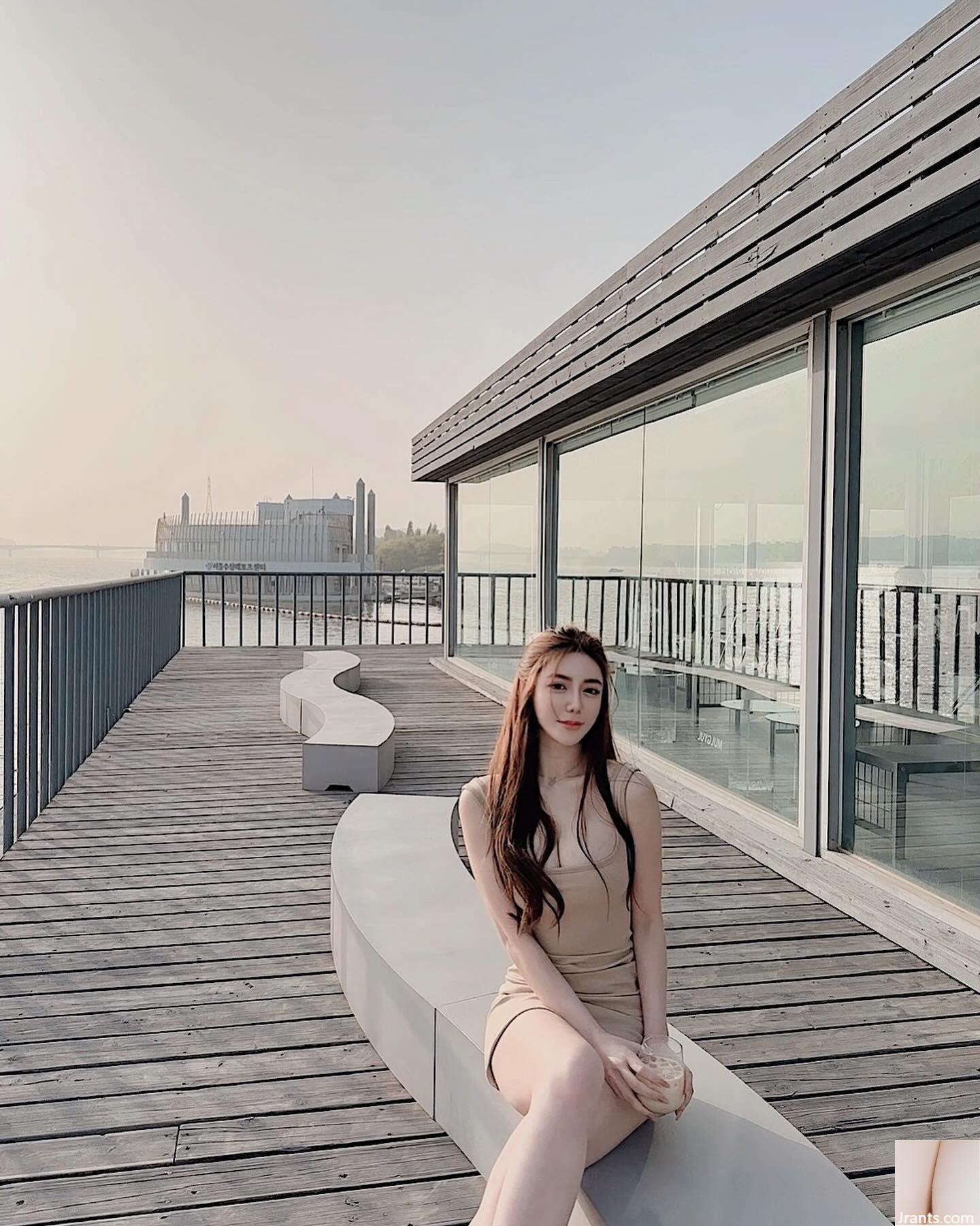 Thử thách giới hạn thị giác “Body Sky Lantern Girl” hoàn hảo và đầy thân hình gợi cảm (15p) - Ảnh 8