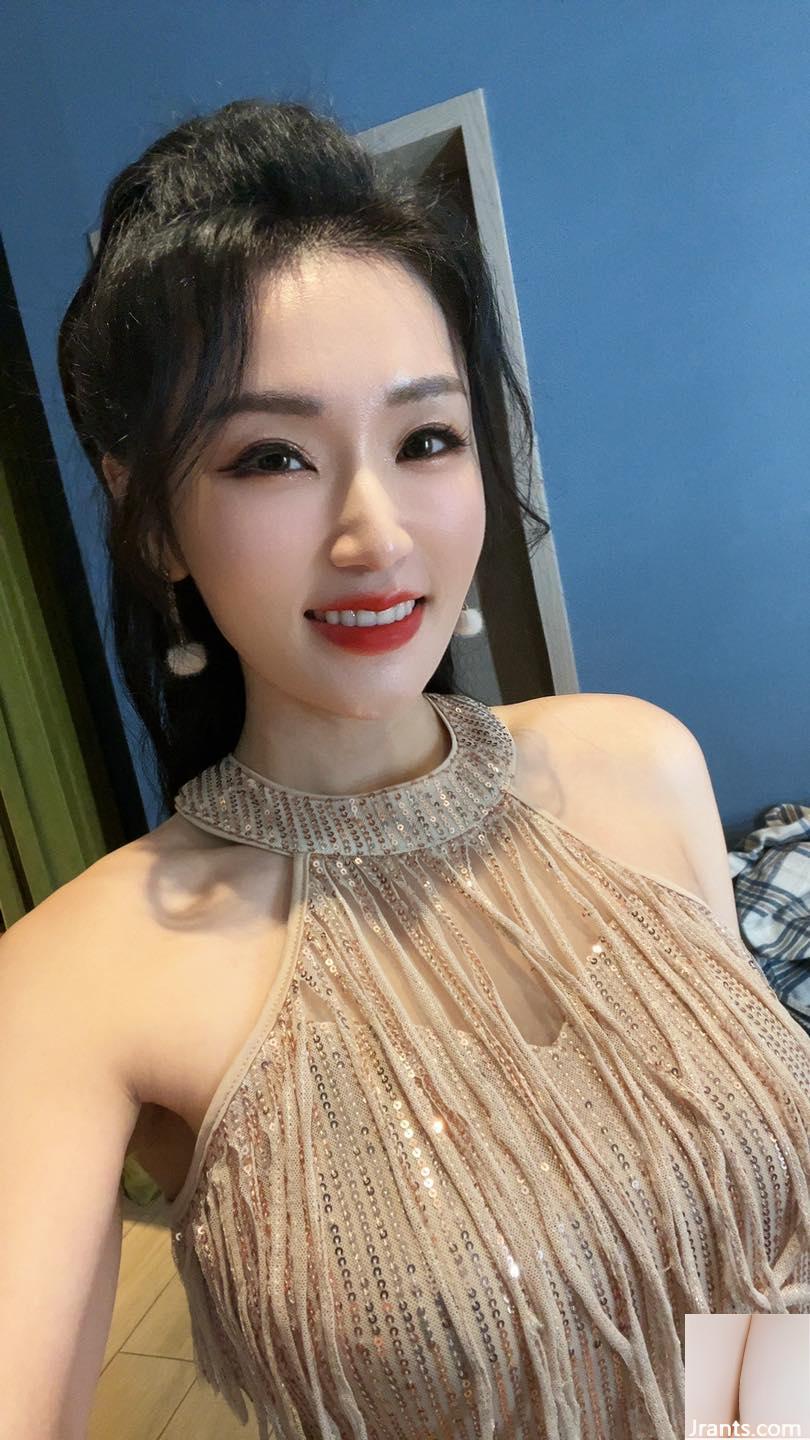 Michelle Anqin, người đã biến từ một gia sư thành một cô gái nóng bỏng showgirl (12p)