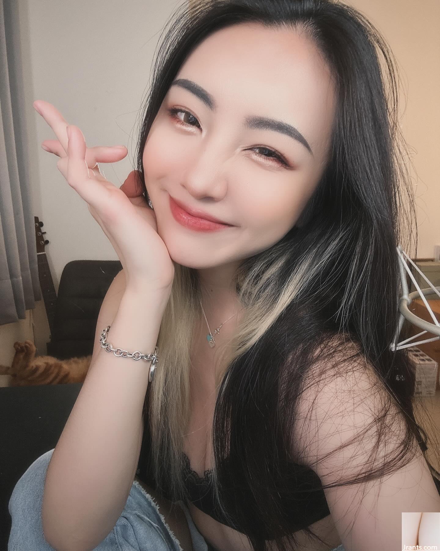 Bức tranh công bằng và hấp dẫn của “Chloe” được ẩn sâu và không bị lộ. - Ảnh 11