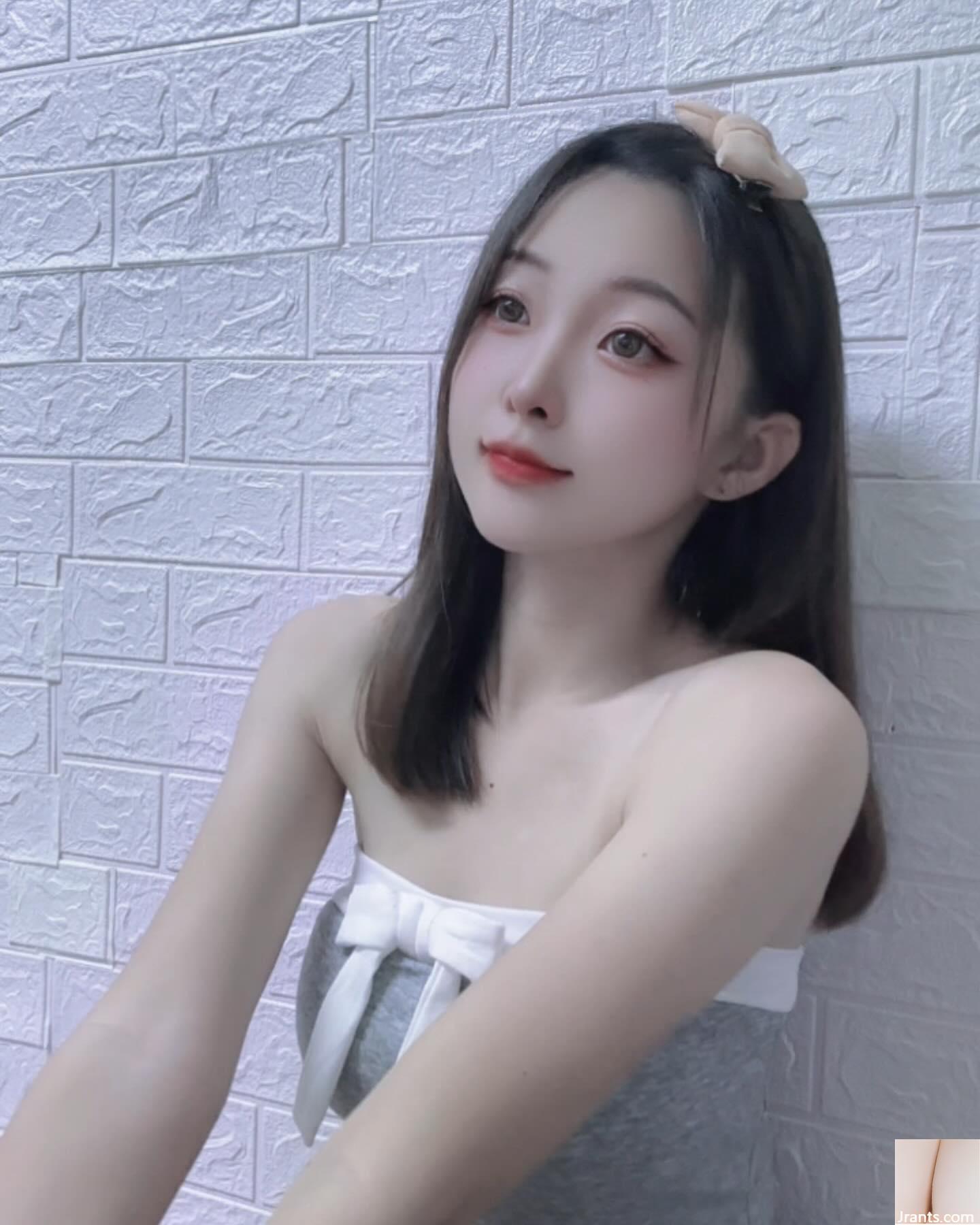 Nữ thần xinh đẹp “Little Hani” có một bộ ngực đẹp và hình dáng quyến rũ quyến rũ (16p) - Ảnh 9