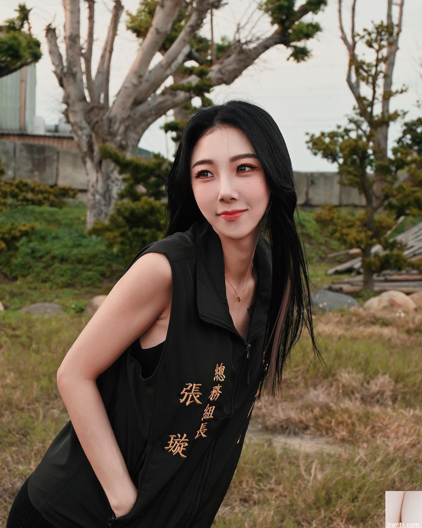 Nữ thần xinh đẹp “Zhang Xuan_erica” ​​đang quyến rũ sự gợi cảm của cô ấy (20p) - Ảnh 6